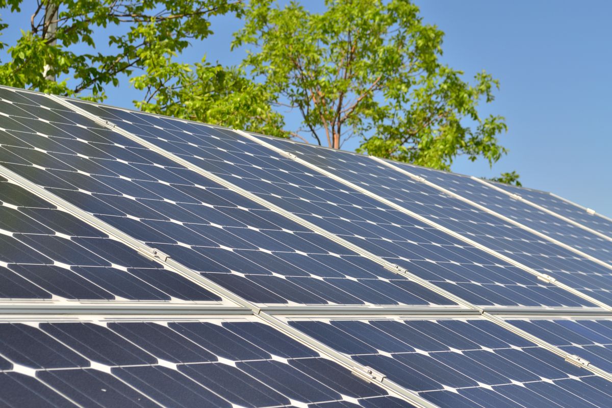 Photo 1 — Monocrystalline solar panel 450 Wp